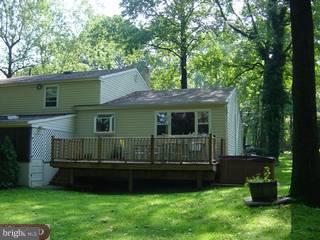 924 Lavera Road Warminster, PA 18974 - Photo 5 of 5 Gallery Image 5