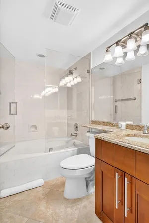 $2,750 | 5021 Oakhill Lane, Unit 115, Delray Beach, FL 33484