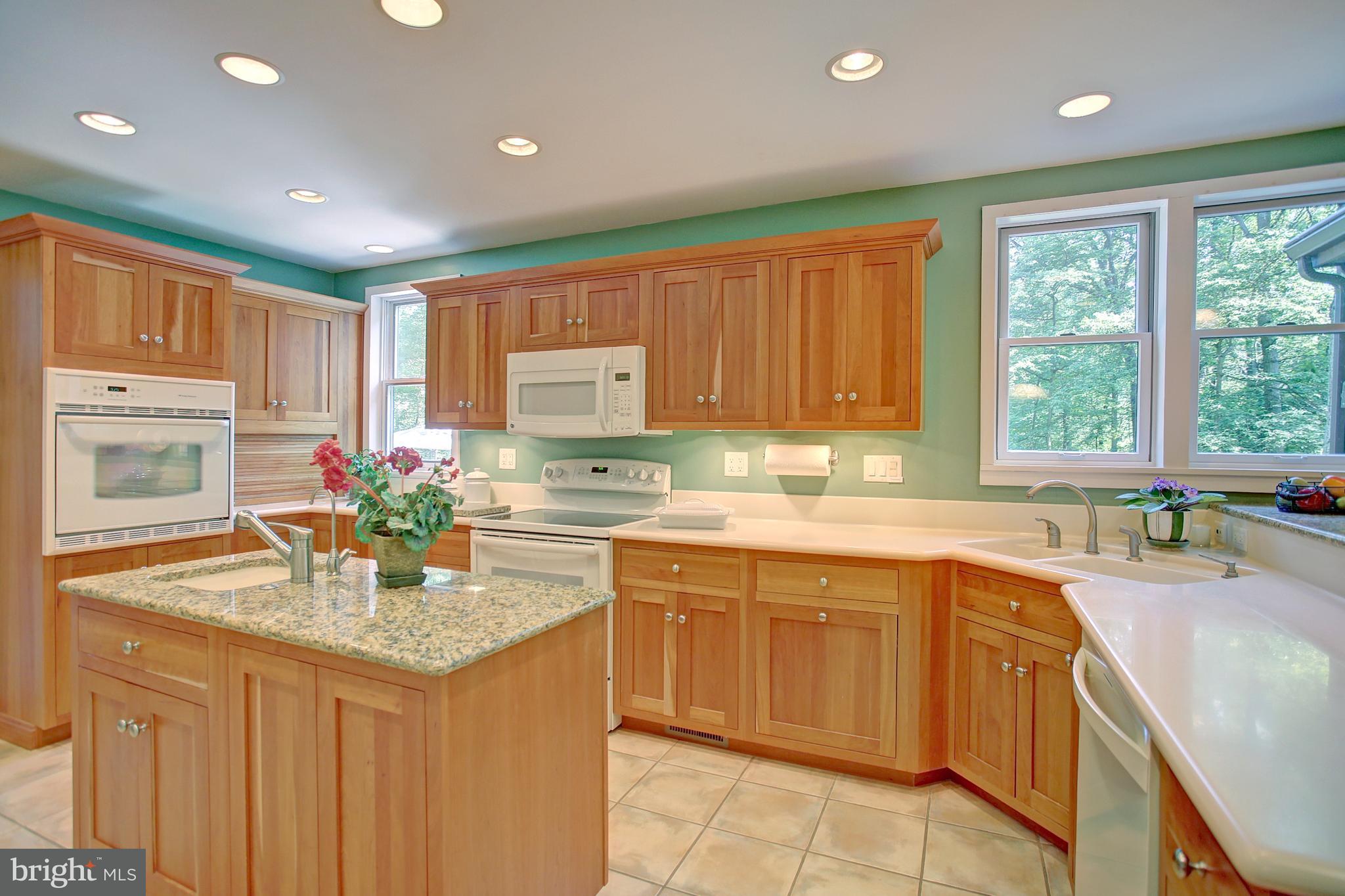 182 Chain Saw Road Dillsburg, PA 17019 - Photo 12 of 54 Gallery Image 12