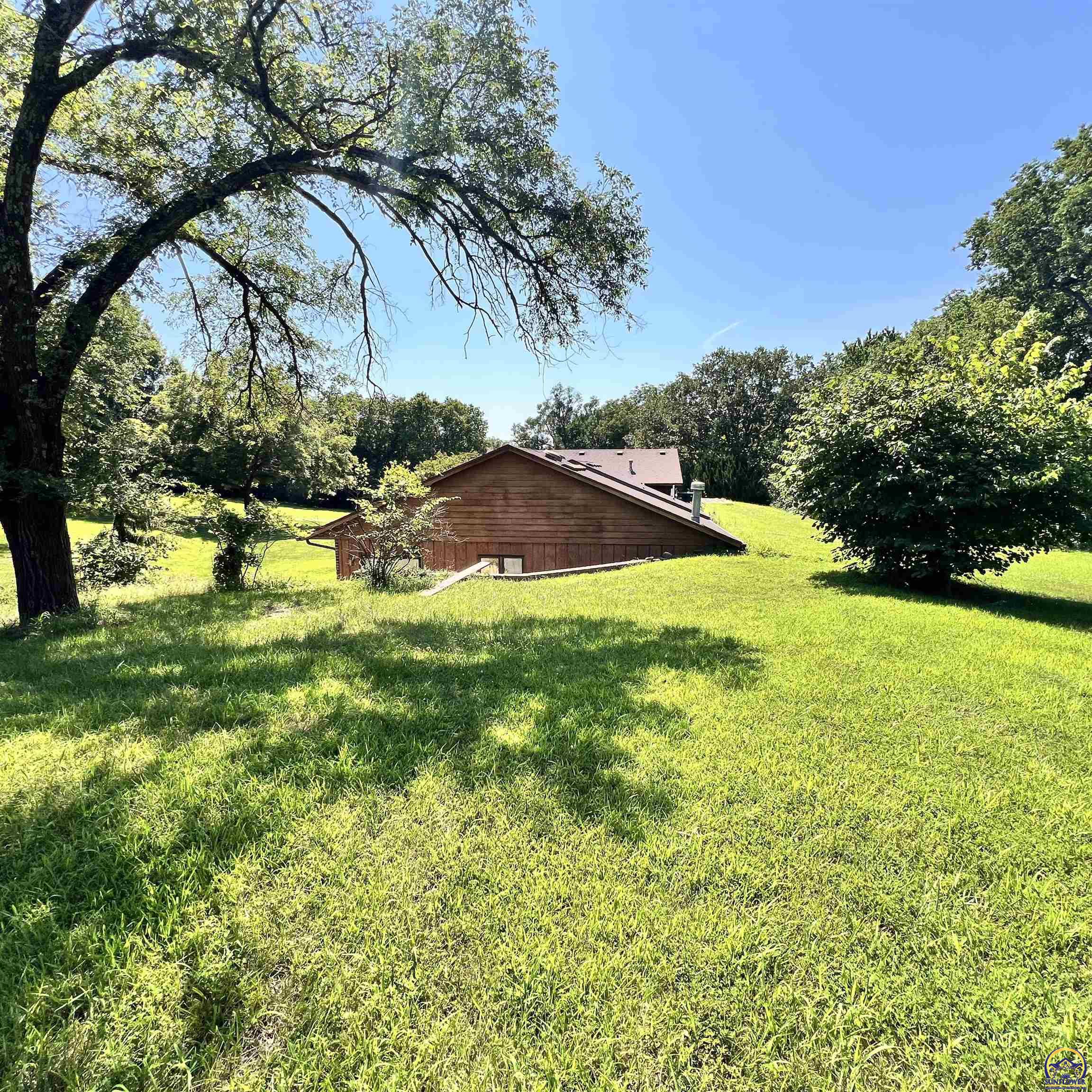 3840 Northeast Kimbal Road Topeka, KS 66617 - Photo 32 of 32