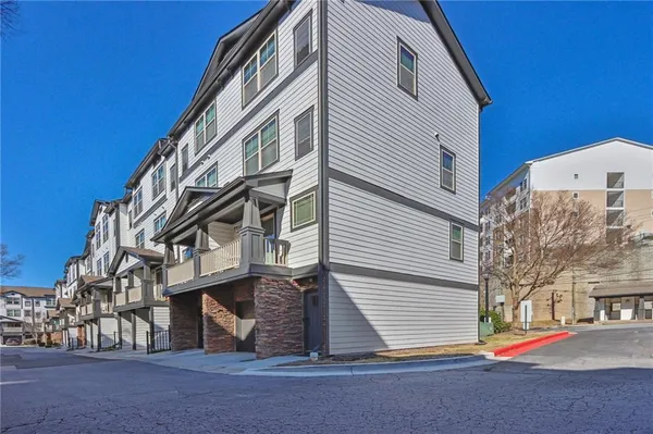 $2,275 | 215 Semel Drive, Unit 453, Atlanta, GA 30309