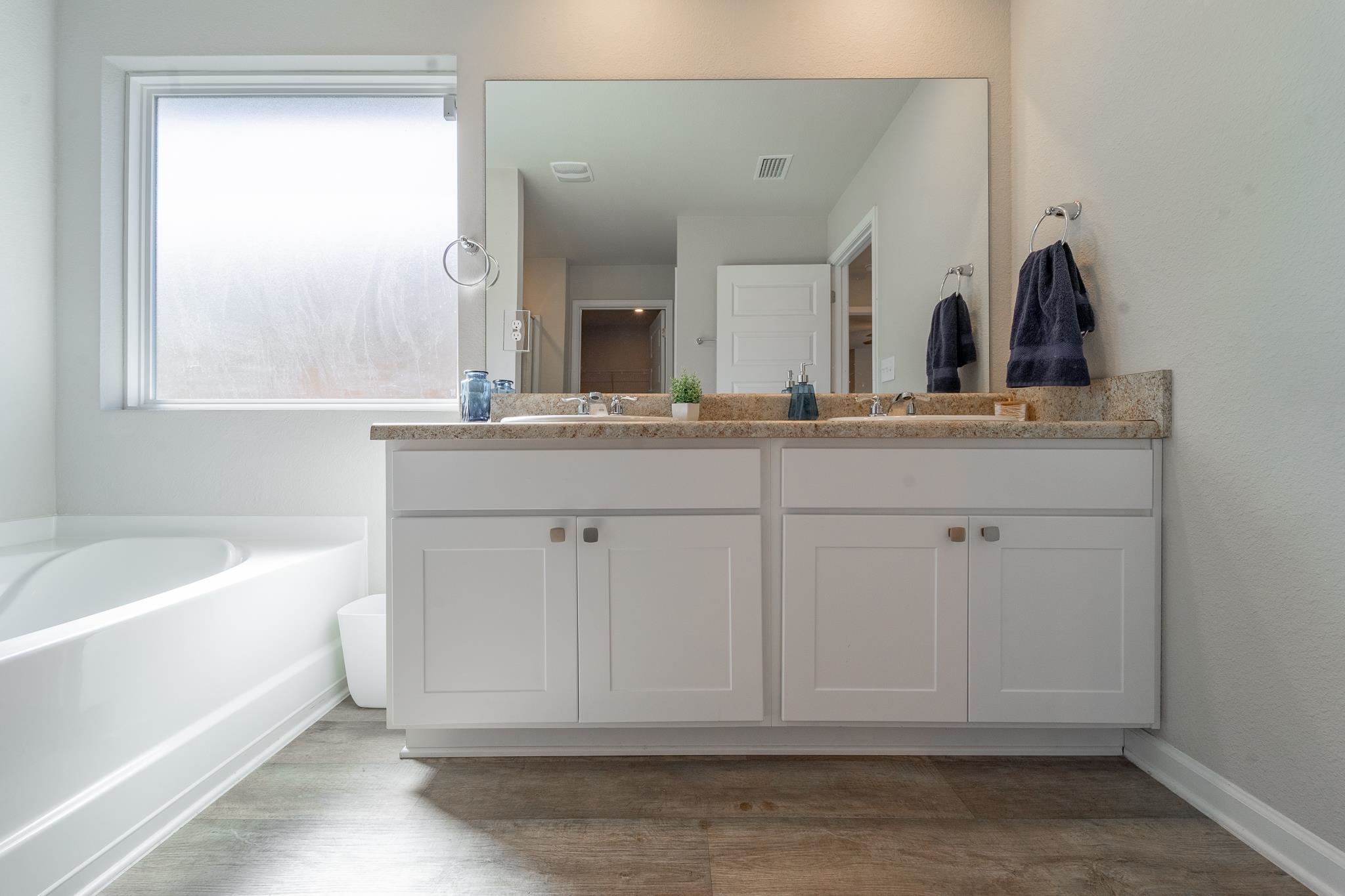 7449 Brompton Drive Foley, AL 36535 - Photo 19 of 27 Bathroom