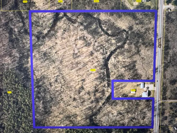 $189,995 | 14551 Algoma Avenue Northeast, Cedar Springs, MI 49319