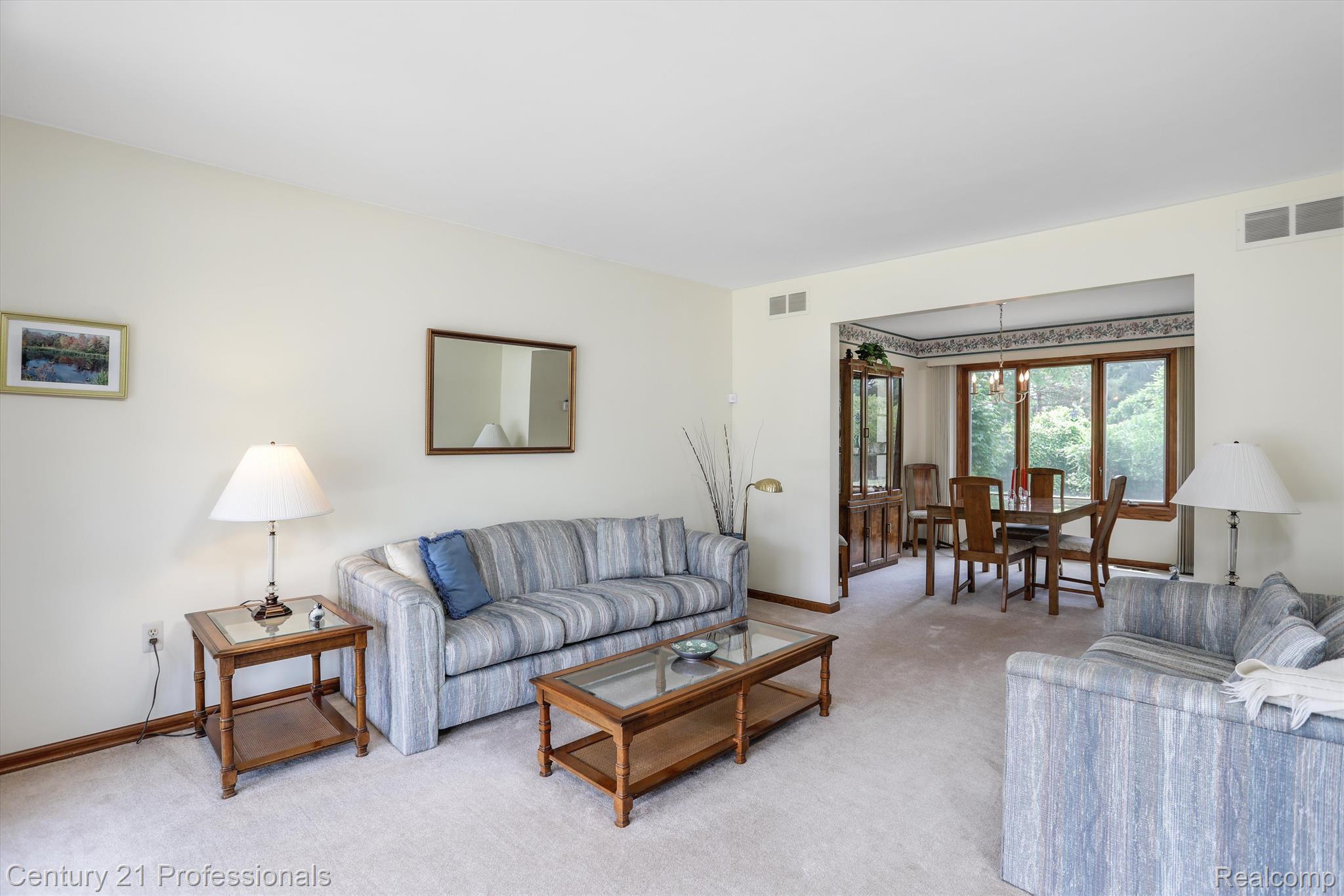 738 Lion Street Rochester, MI 48307 - Photo 8 of 37 Gallery Image 8
