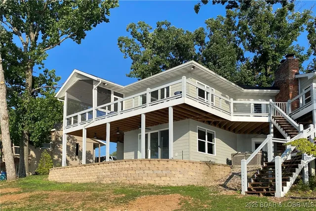 $1,583,000 | 393 Gardenia Circle, Sunrise Beach, MO 65079