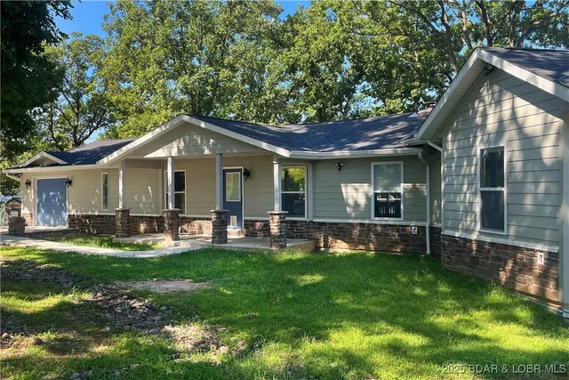 $1,583,000 | 393 Gardenia Circle, Sunrise Beach, MO 65079