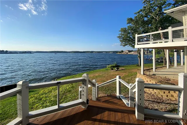 $1,583,000 | 393 Gardenia Circle, Sunrise Beach, MO 65079
