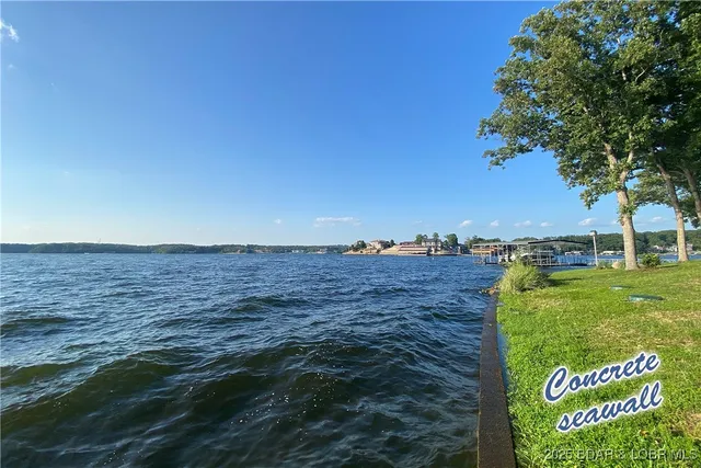 $1,583,000 | 393 Gardenia Circle, Sunrise Beach, MO 65079