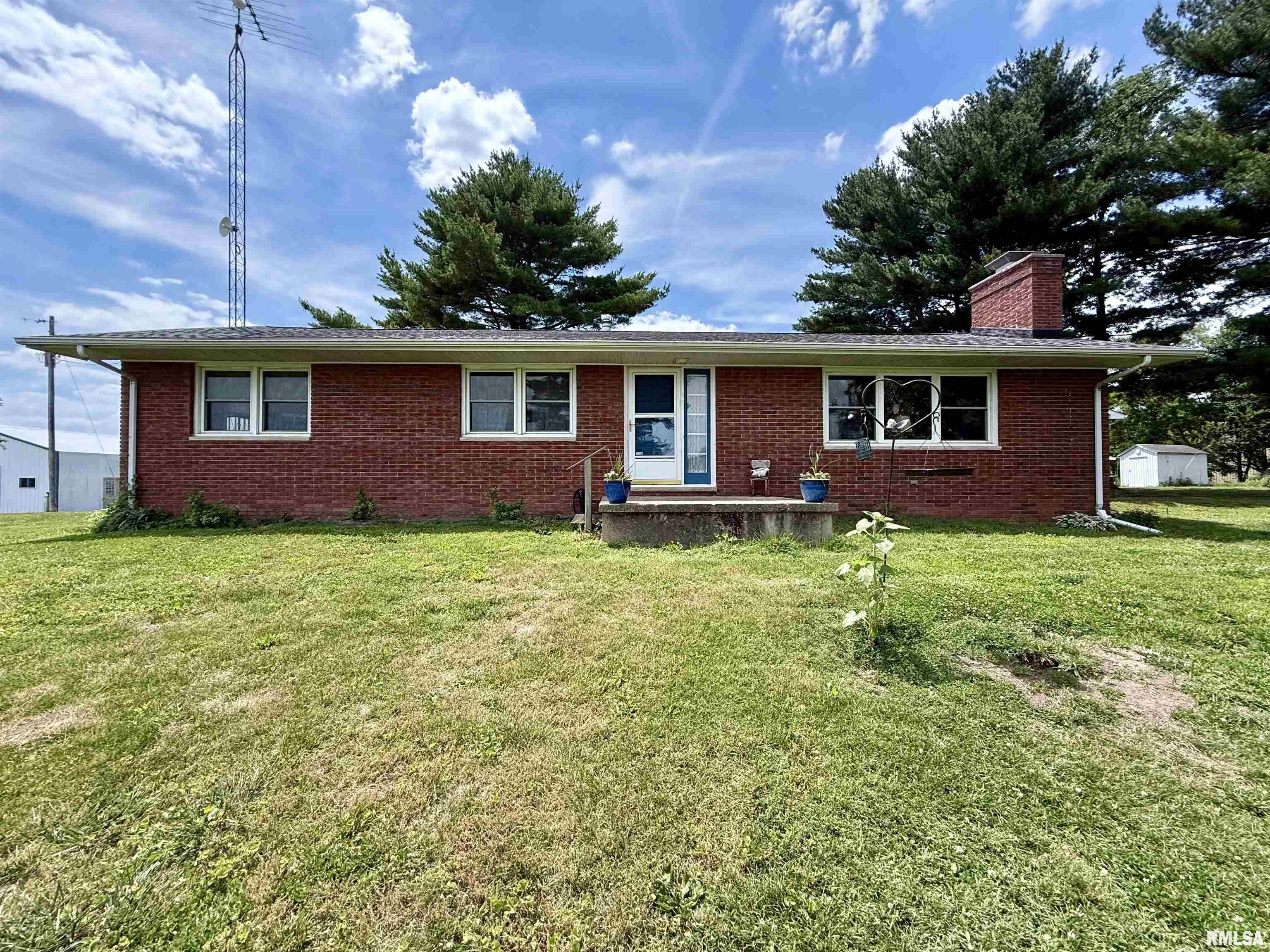 1225 Stanton Airport Road Riverton, IL 62561 - Photo 1 of 55