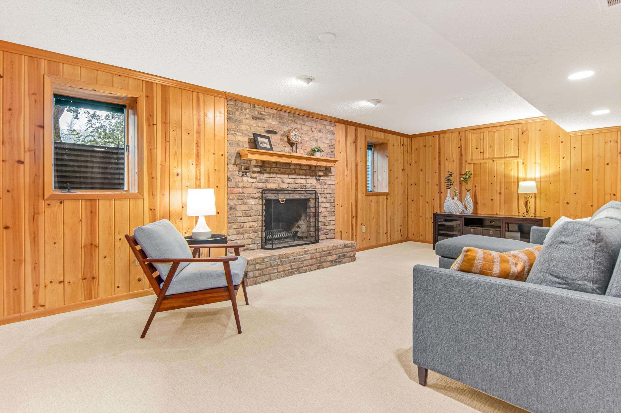 1911 Smith Circle Minnetonka, MN 55391 - Photo 24 of 31