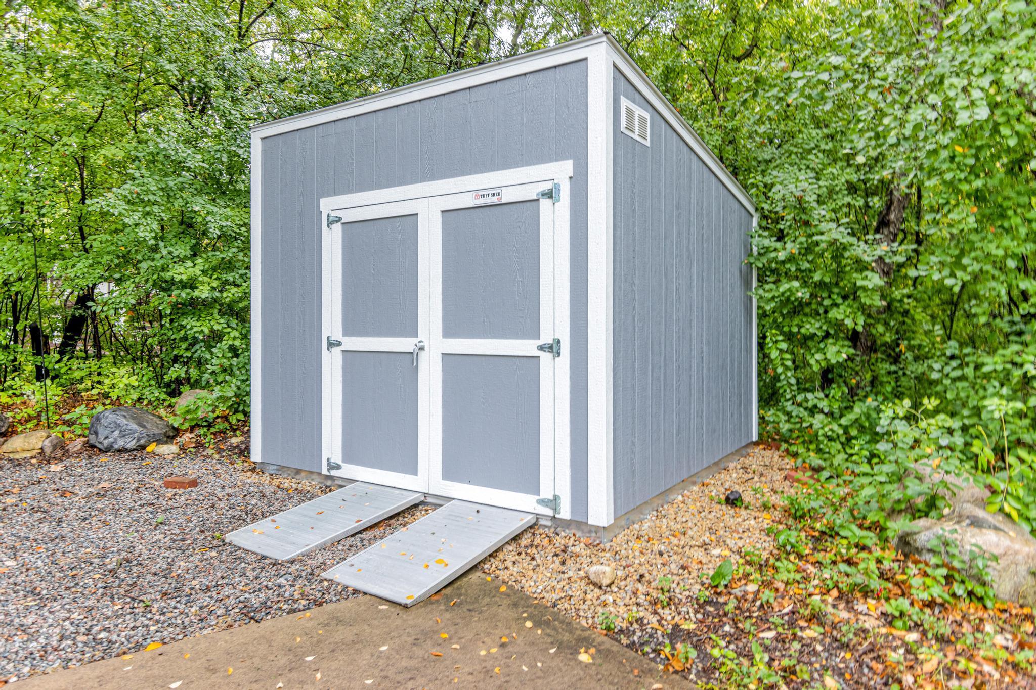 1911 Smith Circle Minnetonka, MN 55391 - Photo 29 of 31