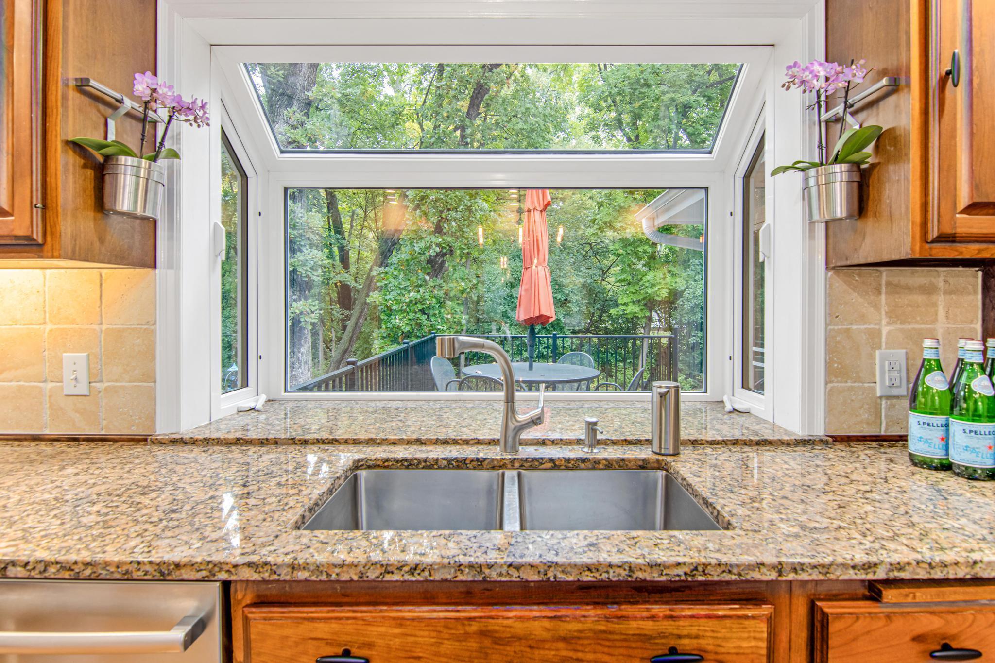 1911 Smith Circle Minnetonka, MN 55391 - Photo 5 of 31