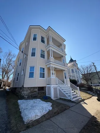 $2,150 | 87 Webster Street, Unit 1, Haverhill, MA 01830