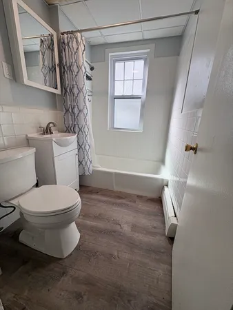 $2,150 | 87 Webster Street, Unit 1, Haverhill, MA 01830