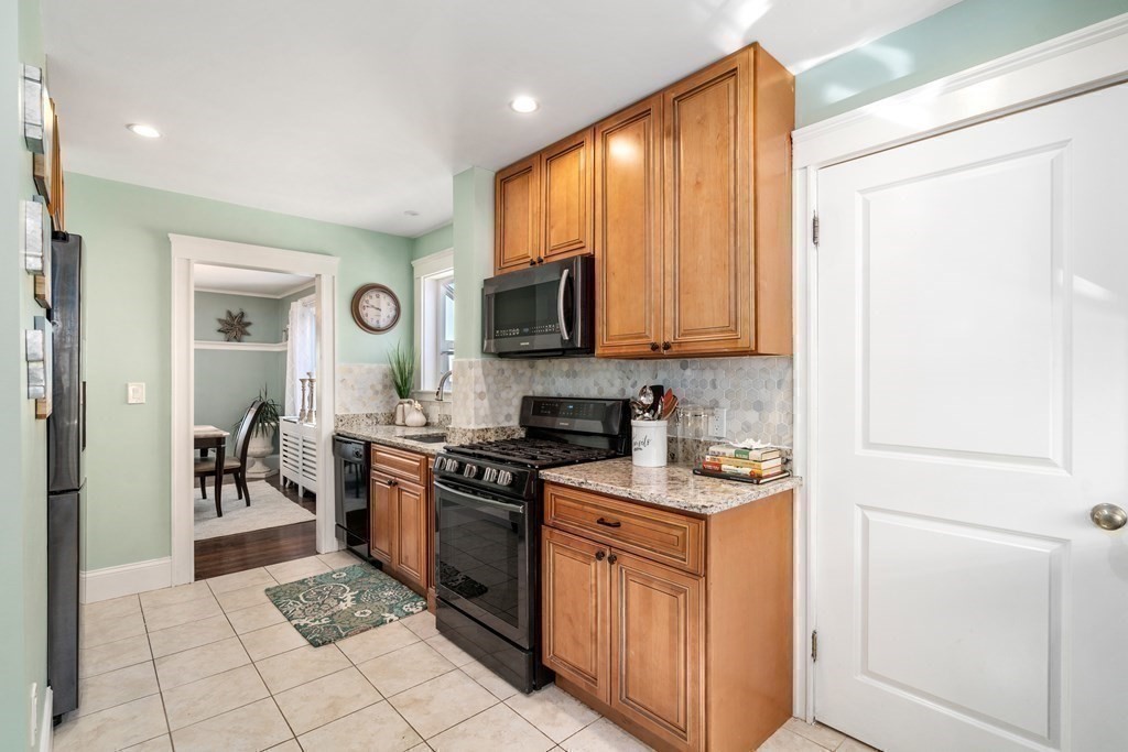 143 Court Road Winthrop, MA 02152 - Photo 19 of 42 Gallery Image 19