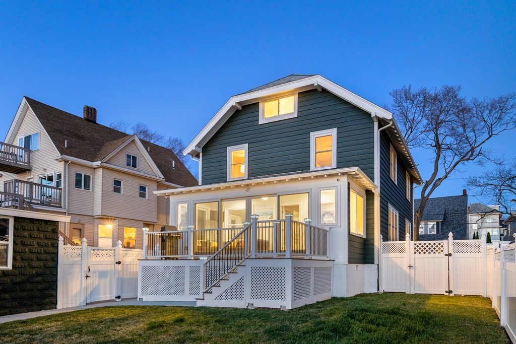 143 Court Road Winthrop, MA 02152 - Photo 3 of 42 Gallery Image 3