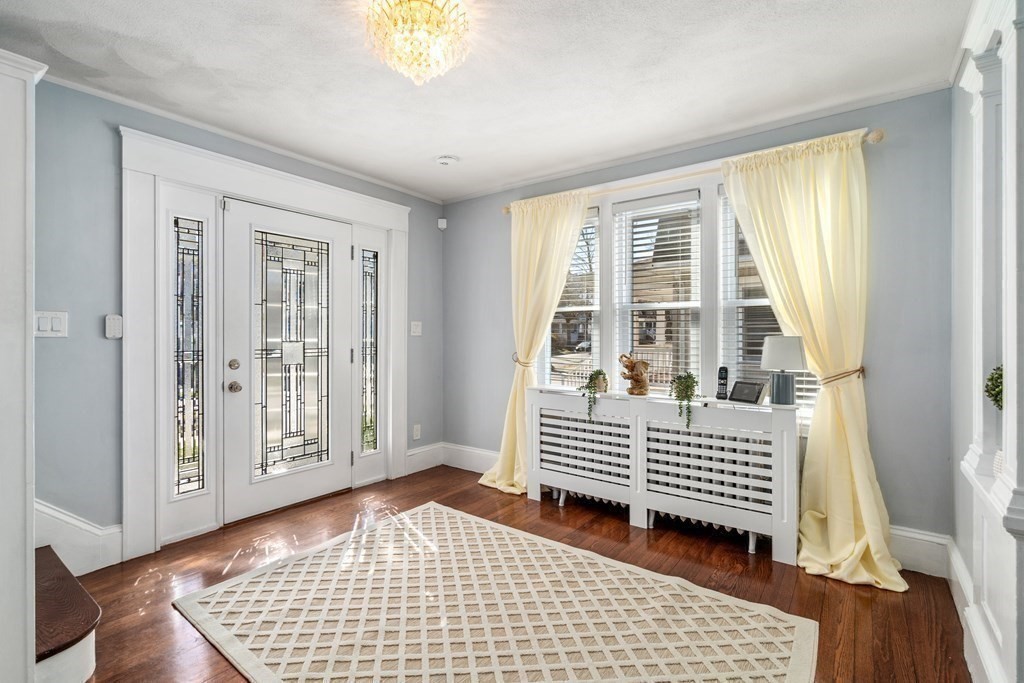 143 Court Road Winthrop, MA 02152 - Photo 10 of 42 Gallery Image 10