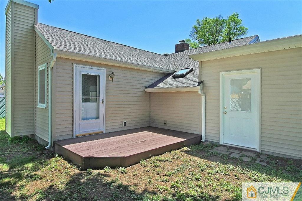 32 Ramsey Road Middlesex, NJ 08846 - Photo 20 of 25 a view of a house with backyard and backyard