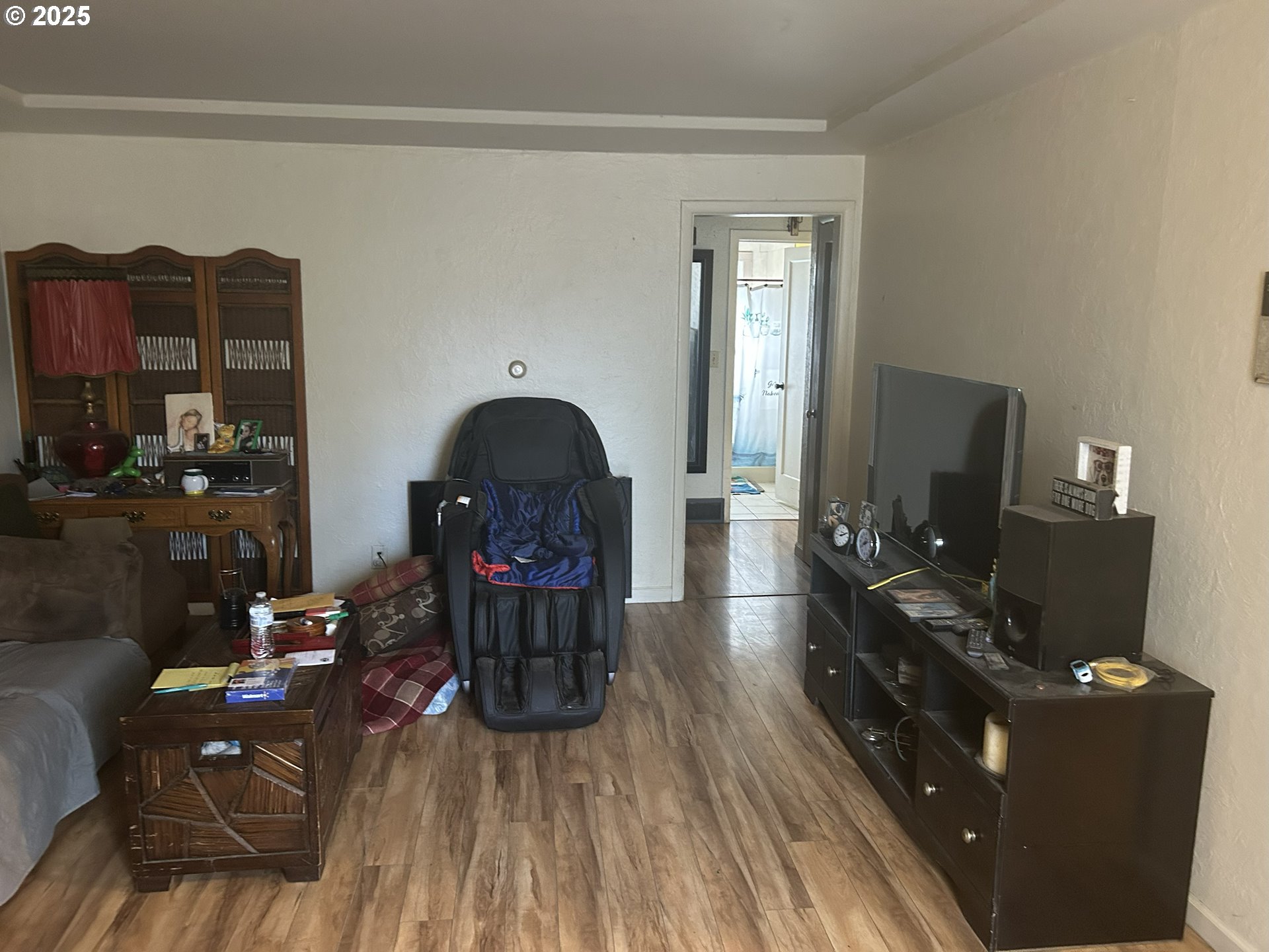 8054 Southeast Reedway Street Portland, OR 97206 - Photo 5 of 16