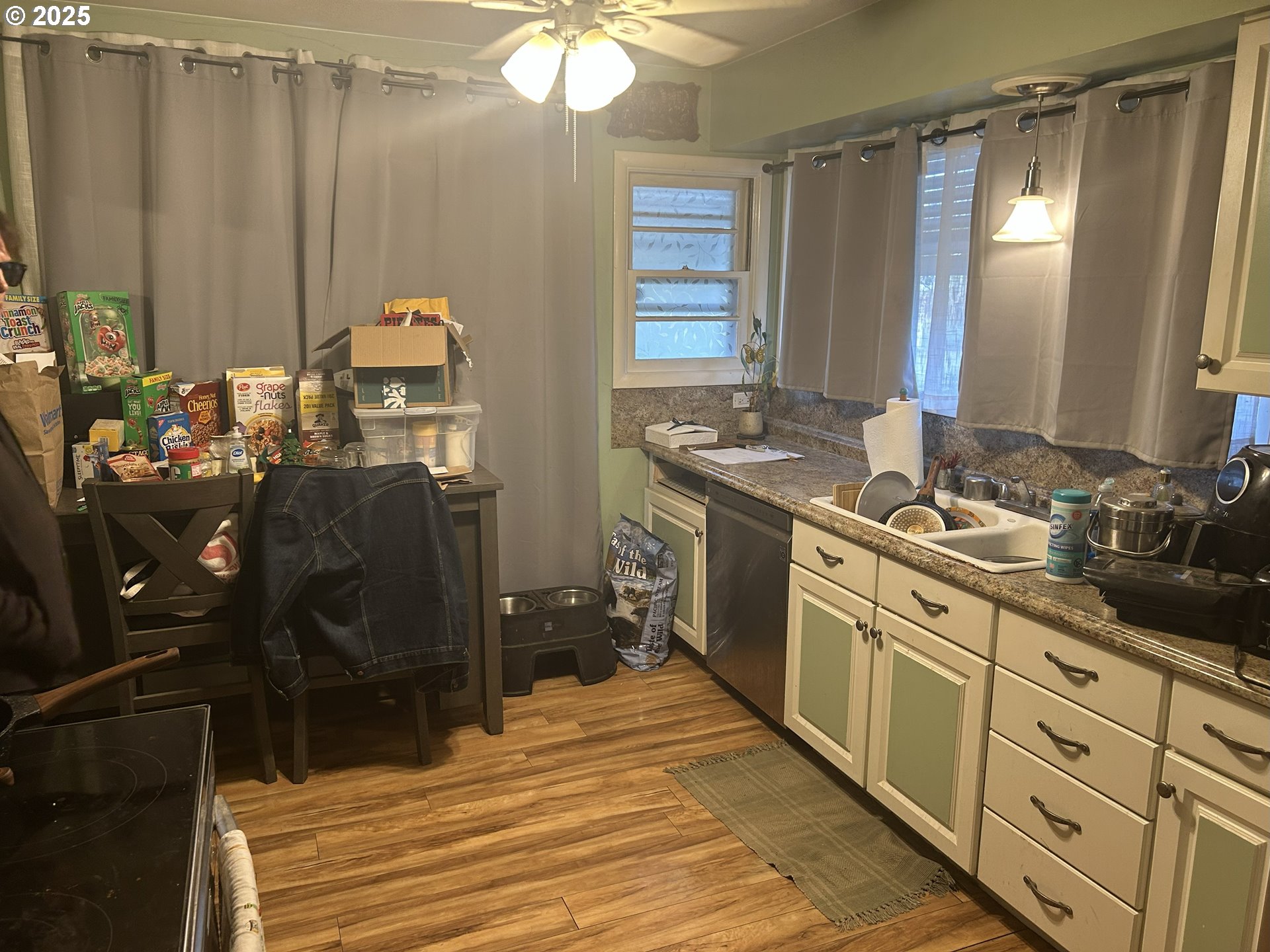 8054 Southeast Reedway Street Portland, OR 97206 - Photo 8 of 16