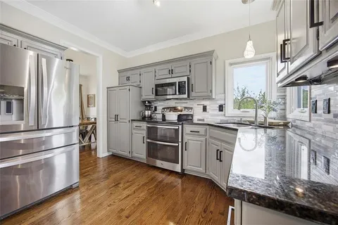 $490,000 | 13975 West 148th Street, Olathe, KS 66062