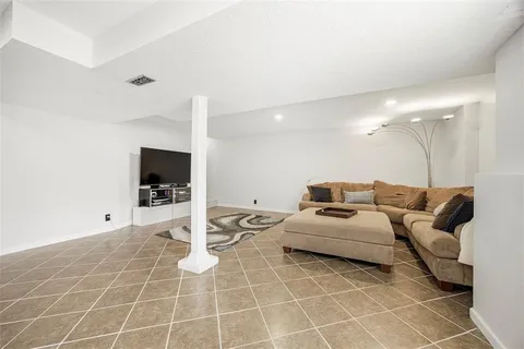 $490,000 | 13975 West 148th Street, Olathe, KS 66062