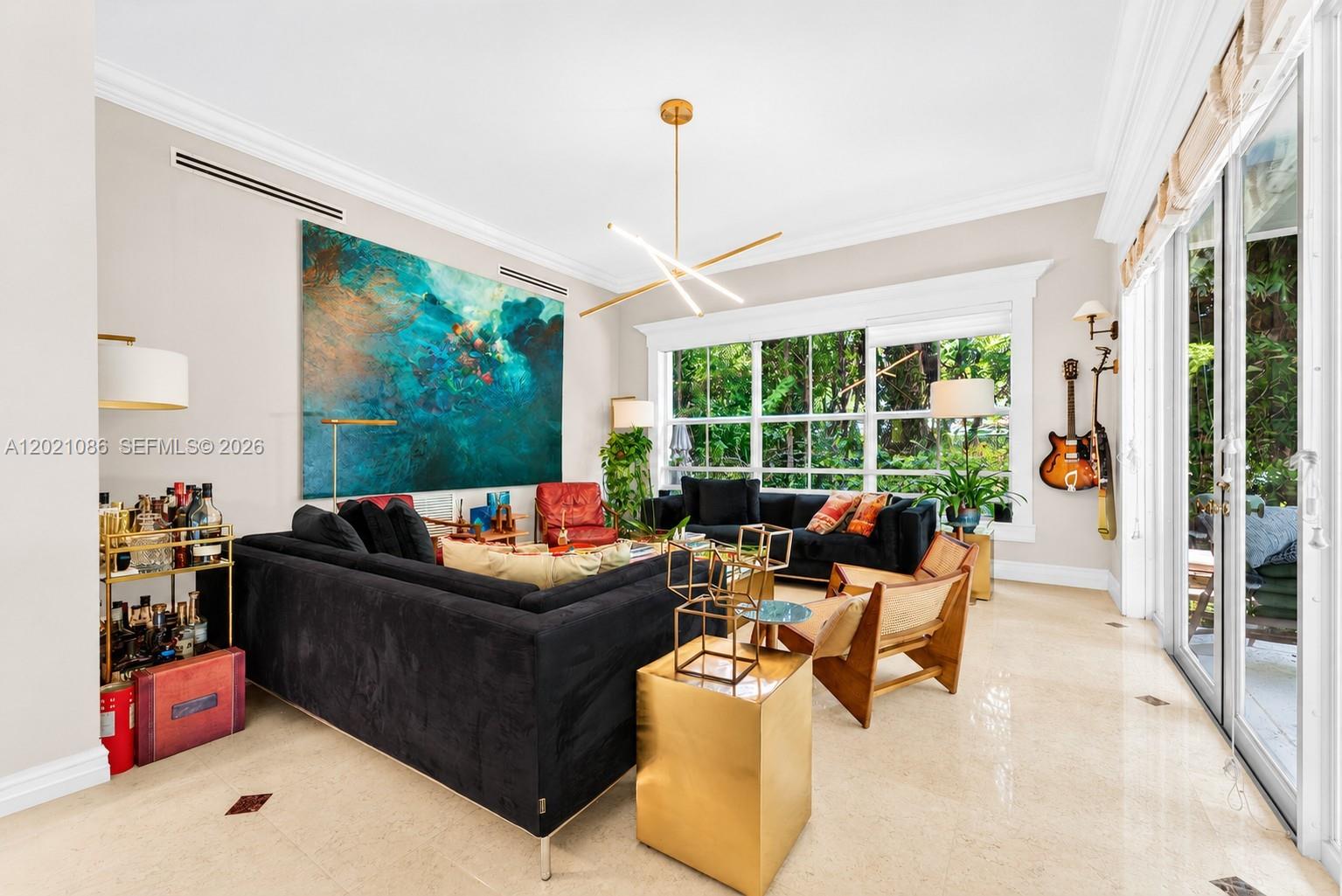 442 Ridgewood Road Key Biscayne, FL 33149 - Photo 11 of 35