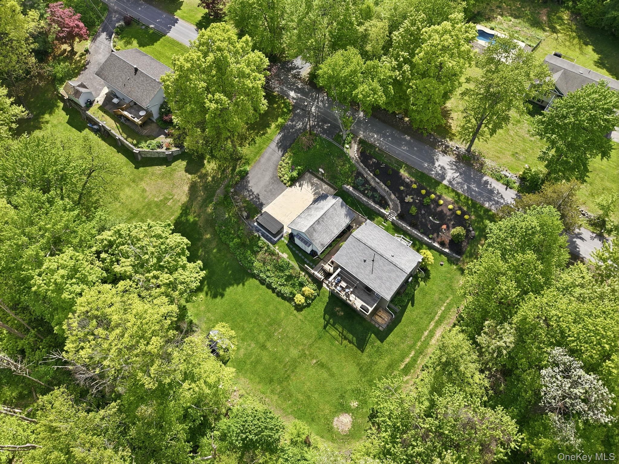 68 Ridge Road Wallkill, NY 12589 - Photo 5 of 32