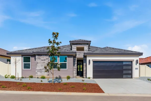 $499,990 | 8069 Cottonwood Drive, Friant, CA 93626
