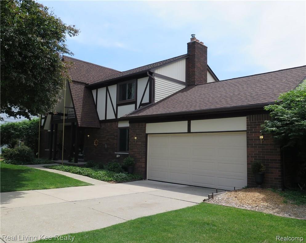 2195 Wayward Drive Rochester, MI 48309 - Photo 3 of 32 IMG_1k.JPG