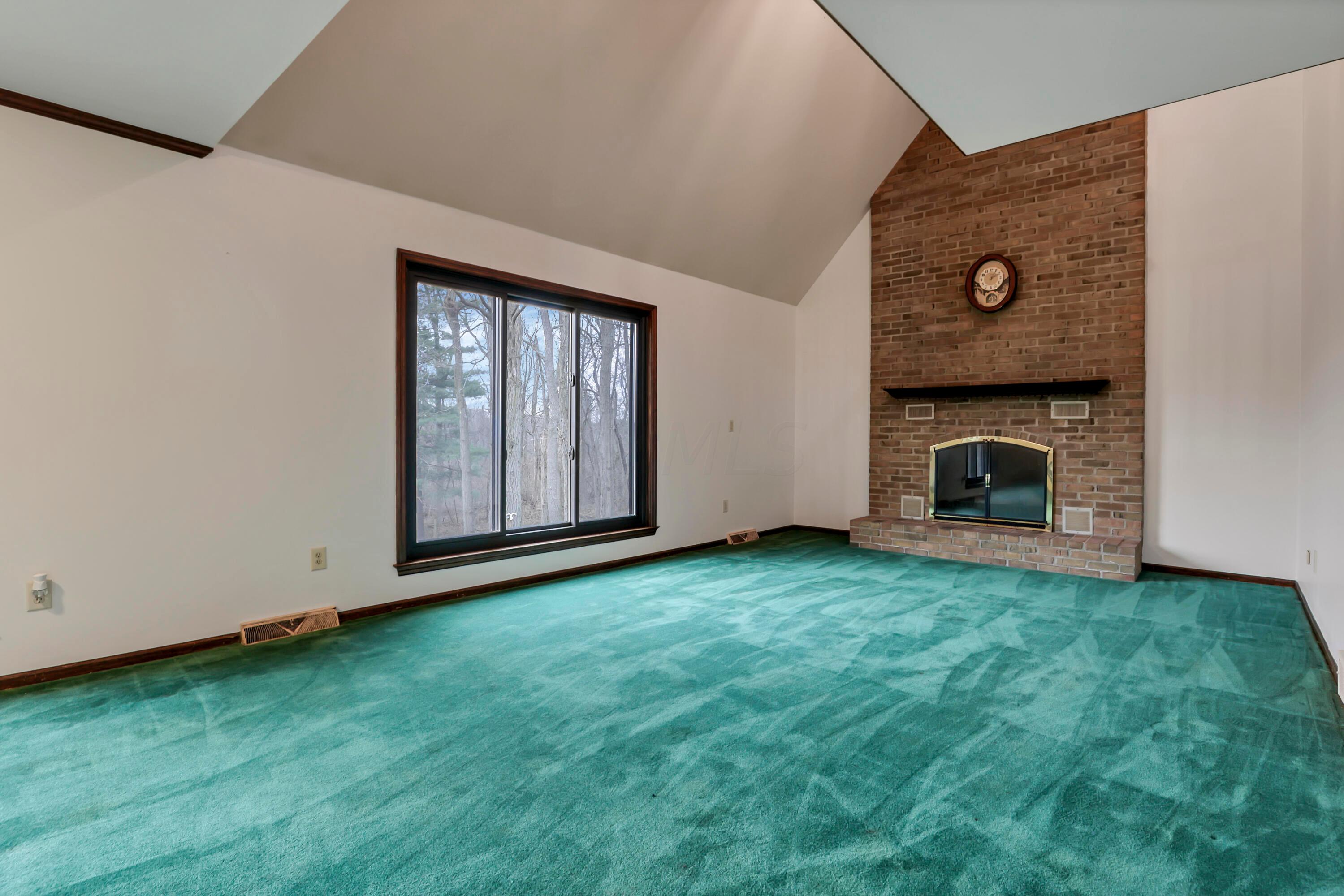 8430 Marcy Road Northwest Lancaster, OH 43130 - Photo 20 of 51 1st Floor Family Rm