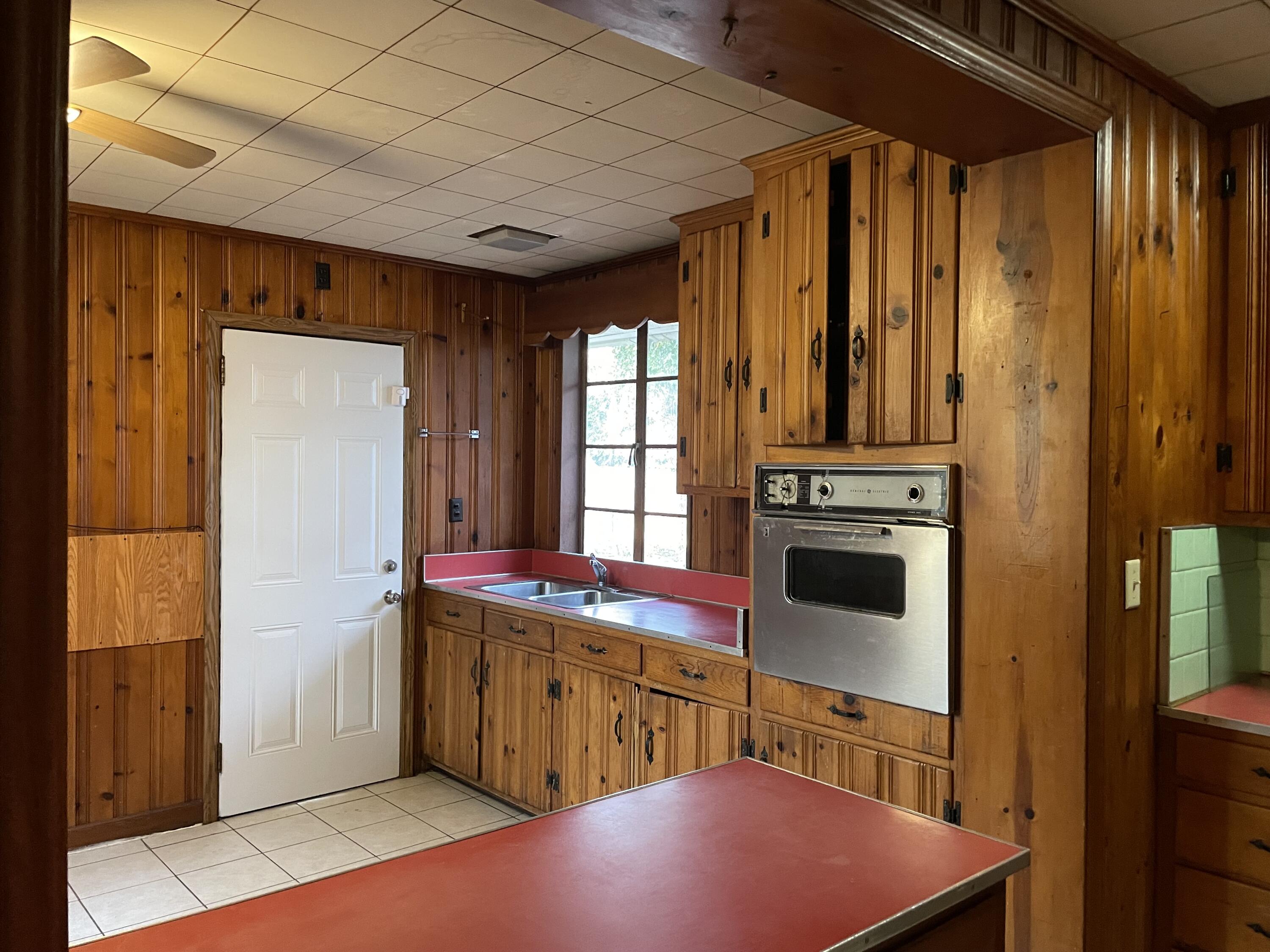 217 East Pine Log Road Aiken, SC 29803 - Photo 8 of 19