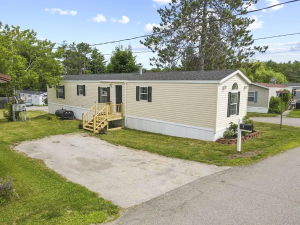 $99,000 | 1 Shadow Lane, Holden, ME 04429