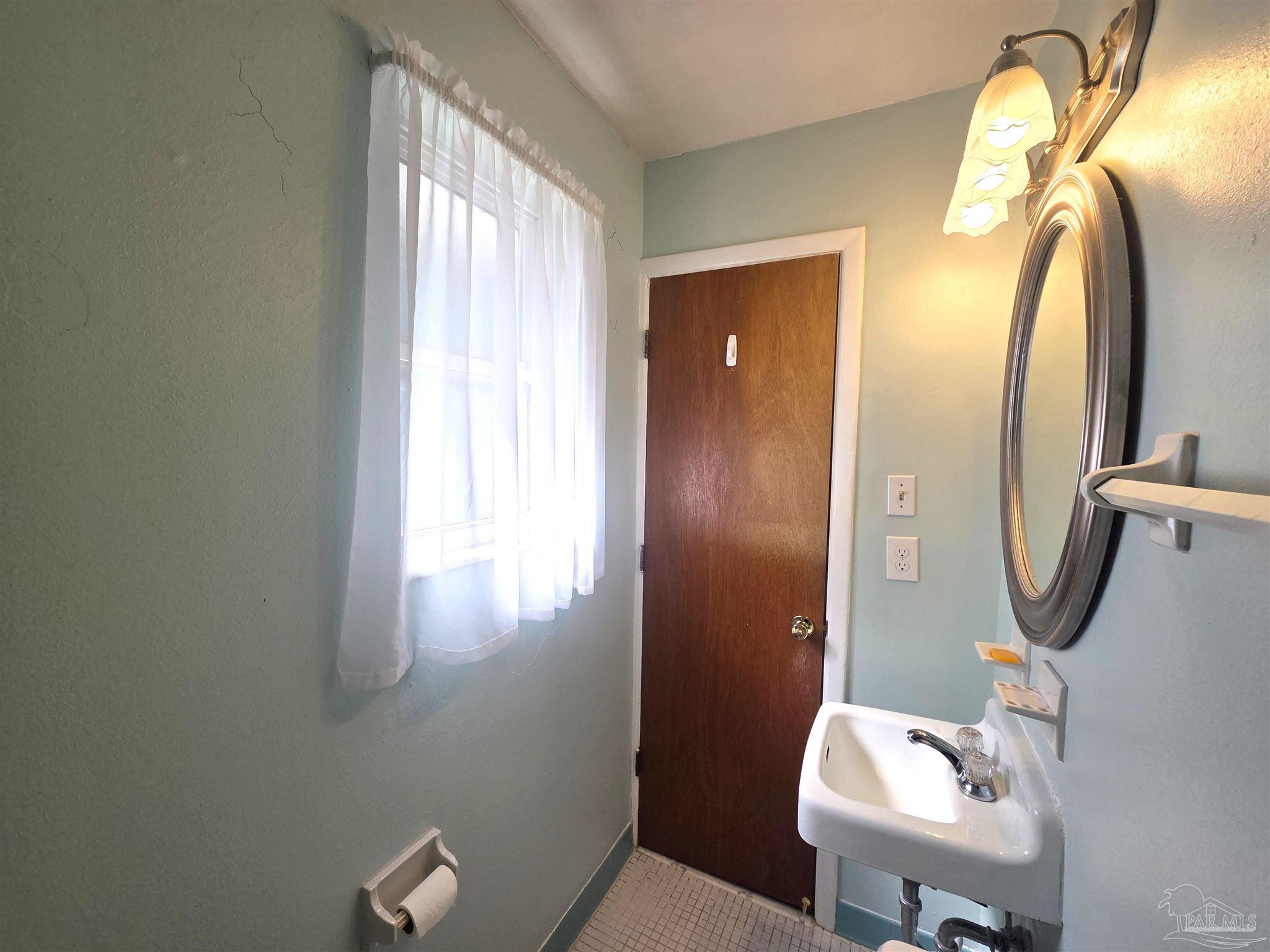 1201 Belair Road Pensacola, FL 32505 - Photo 15 of 29