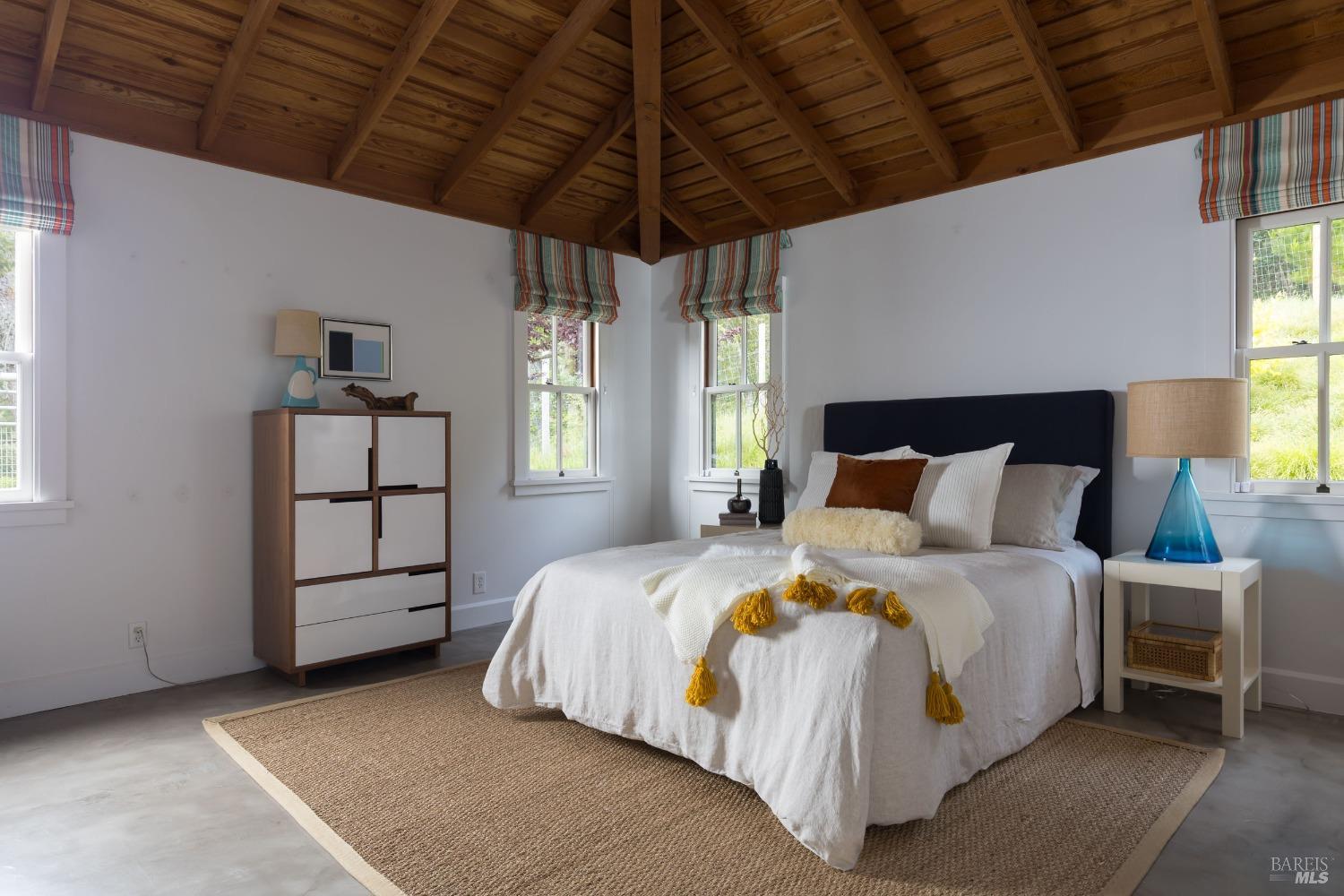 18800 Fitzpatrick Lane Occidental, CA 95465 - Photo 20 of 35