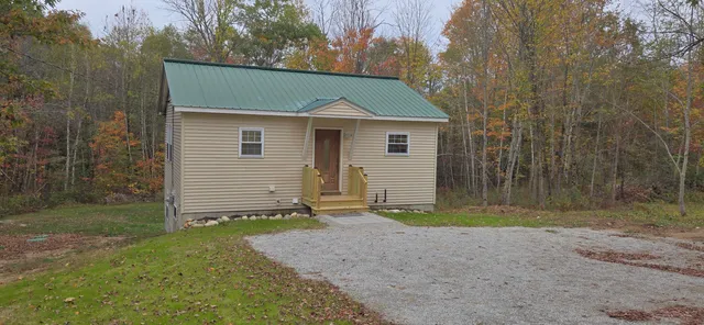$299,000 | 31 Sodom Road, Hebron, ME 04238