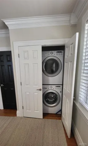 $254,999 | 7570 Byron Place, Unit 1E, Clayton, MO 63105