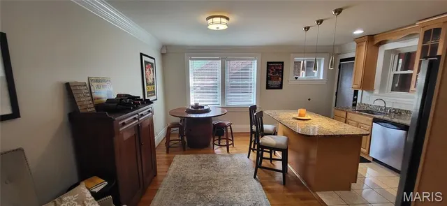 $254,999 | 7570 Byron Place, Unit 1E, Clayton, MO 63105