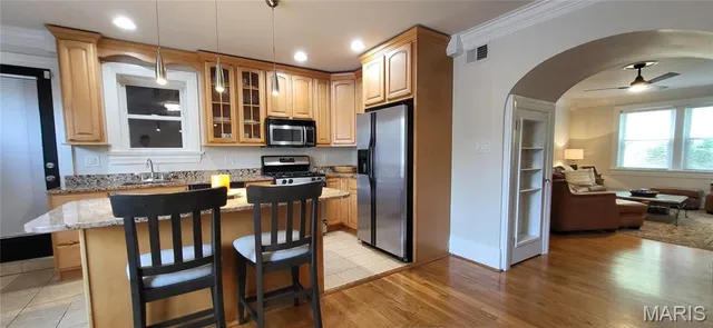 $254,999 | 7570 Byron Place, Unit 1E, Clayton, MO 63105