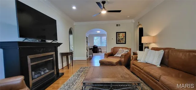 $254,999 | 7570 Byron Place, Unit 1E, Clayton, MO 63105