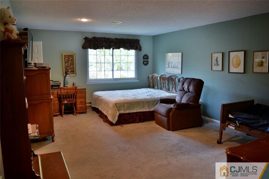 792 A Pompton Road Monroe Township, NJ 08831 - Photo 12 of 16 Gallery Image 12