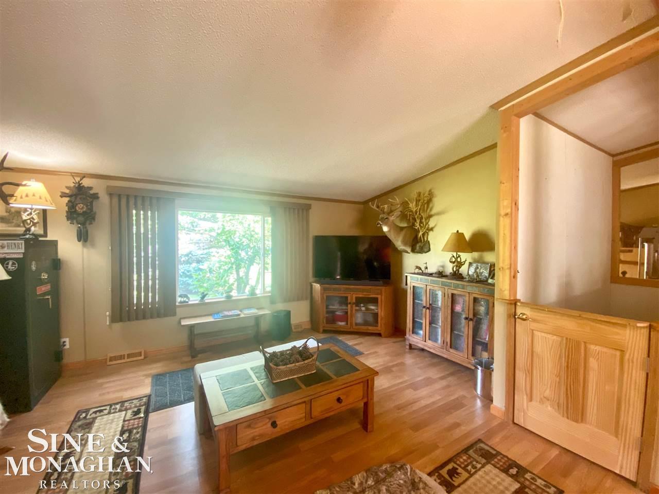 3216 Lynch Road Capac, MI 48014 - Photo 33 of 46
