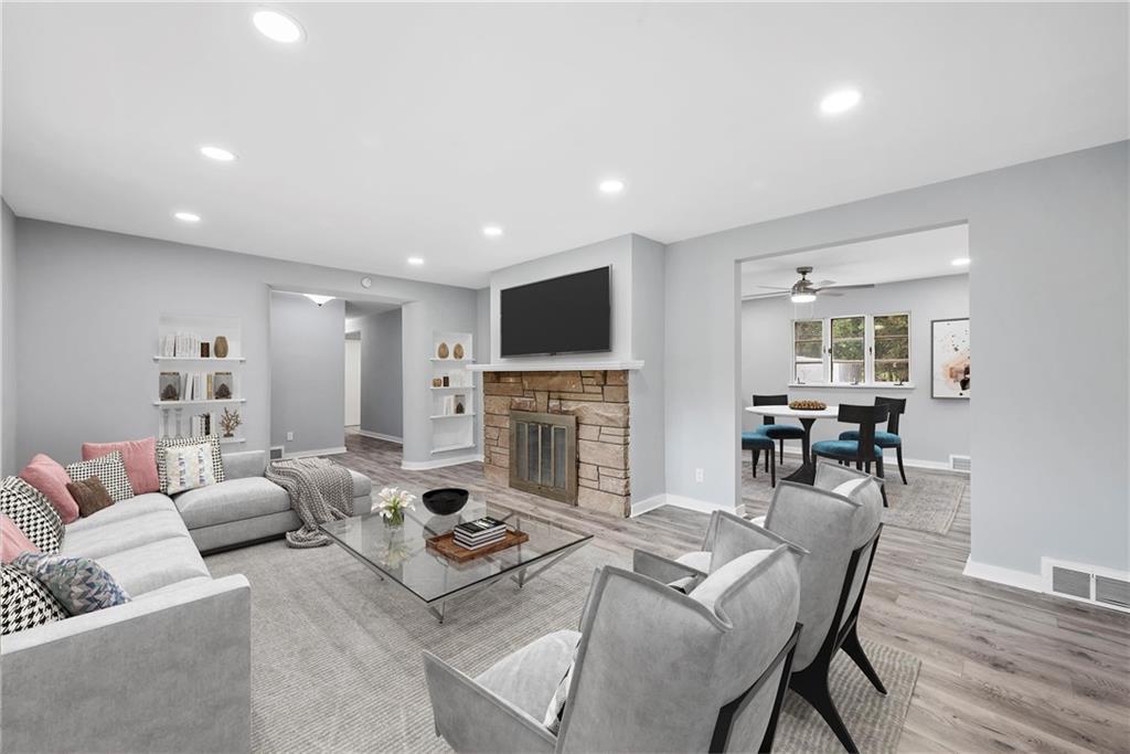 103 Long Road Pittsburgh, PA 15235 - Photo 3 of 17 Gallery Image 3