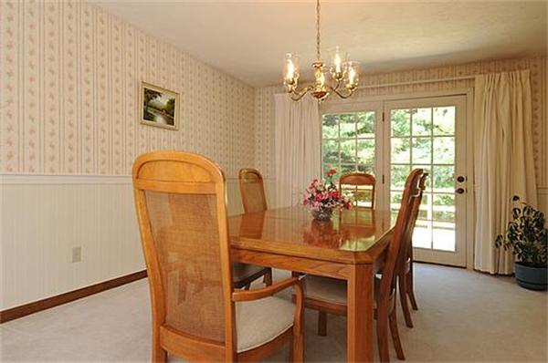 29 Mary Chilton Road Needham, MA 02492 - Photo 3 of 21