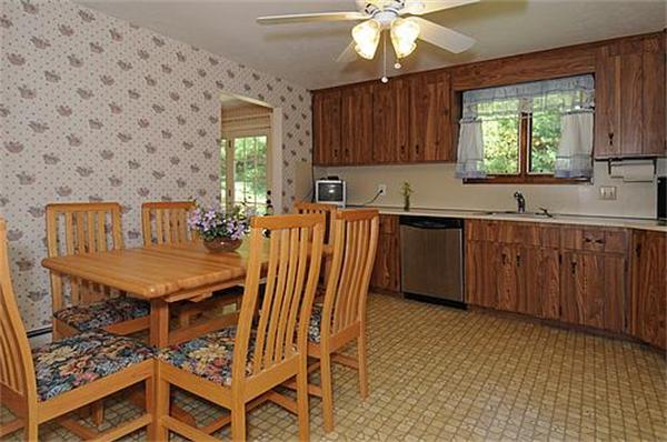 29 Mary Chilton Road Needham, MA 02492 - Photo 8 of 21