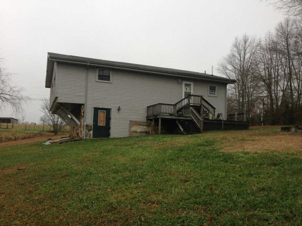 1766 Open Range Road Crossville, TN 38555 - Photo 2 of 12 02
