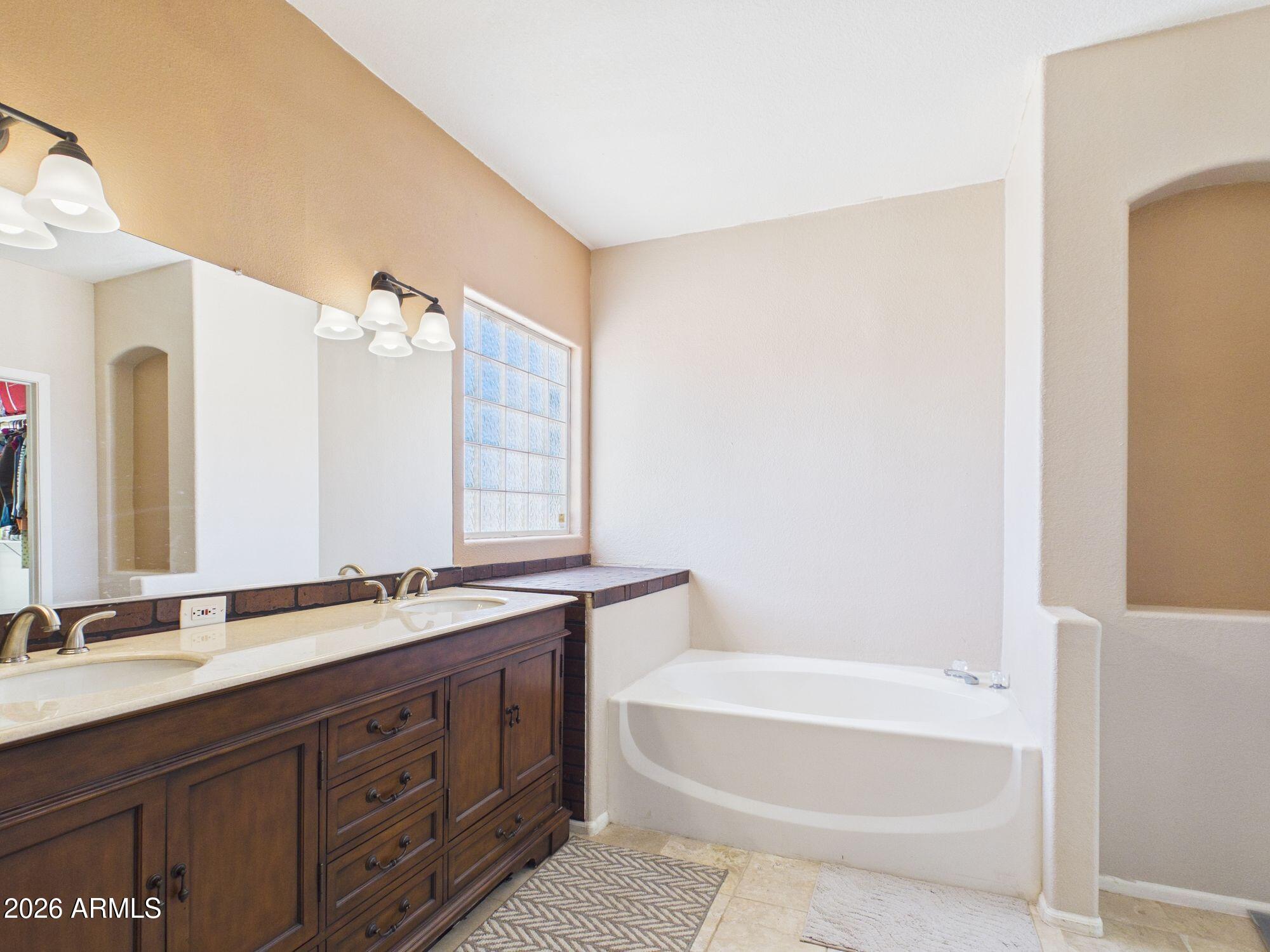 51491 West Dune Shadow Road Maricopa, AZ 85139 - Photo 13 of 33 Dune Shadow Primary Bath