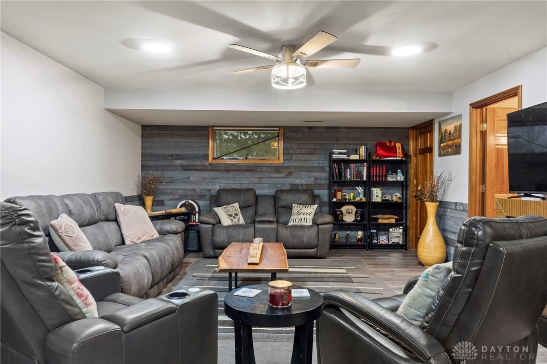 10189 Simms Station Road Dayton, OH 45458 - Photo 40 of 50 Gallery Image 40