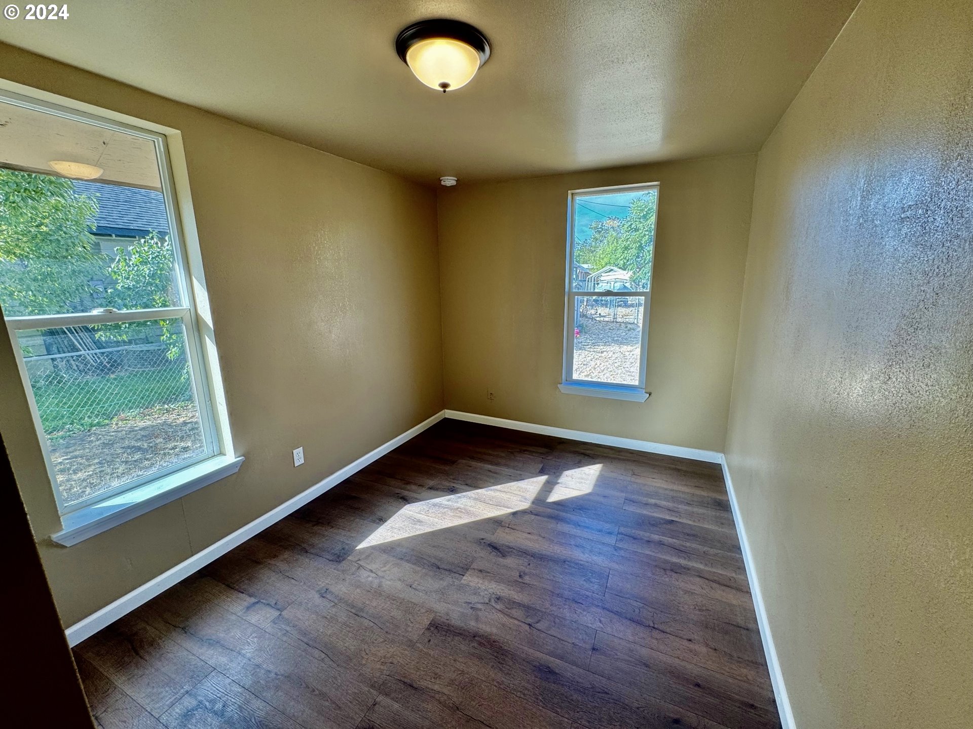 817 Perkins Street Milton Freewater, OR 97862 - Photo 8 of 9