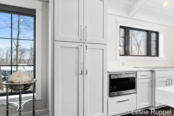 $1,345,000 | 353 Riders Trail Northeast, Ada, MI 49301